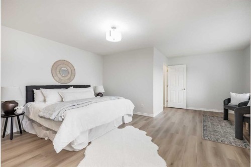 155 Prominence Heights Sw, Calgary, AB - Indoor Photo Showing Bedroom