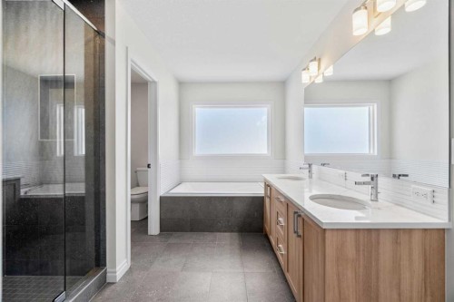 63 Annette Rise Nw, Calgary, AB - Indoor Photo Showing Bathroom