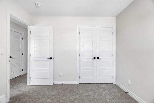 63 Annette Rise Nw, Calgary, AB - Indoor Photo Showing Other Room