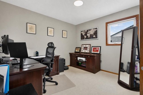 8 Erin Meadow Way Se, Calgary, AB - Indoor Photo Showing Office