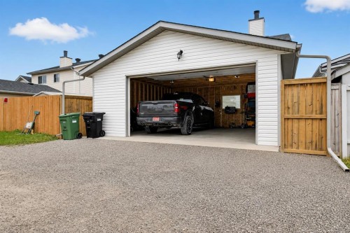 8 Erin Meadow Way Se, Calgary, AB - Outdoor With Exterior