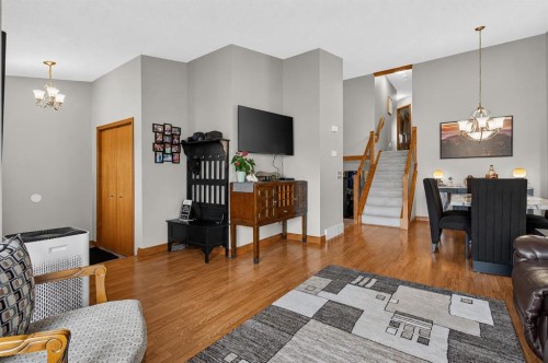 8 Erin Meadow Way Se, Calgary, AB - Indoor Photo Showing Other Room