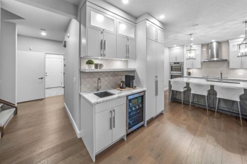255 Gleneagles View, Cochrane, AB - Indoor Photo Showing Kitchen With Upgraded Kitchen