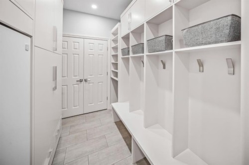 255 Gleneagles View, Cochrane, AB - Indoor