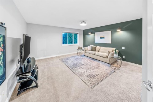 255 Gleneagles View, Cochrane, AB - Indoor