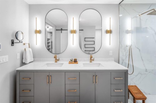 255 Gleneagles View, Cochrane, AB - Indoor Photo Showing Bathroom