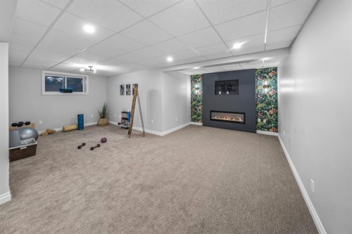 255 Gleneagles View, Cochrane, AB - Indoor