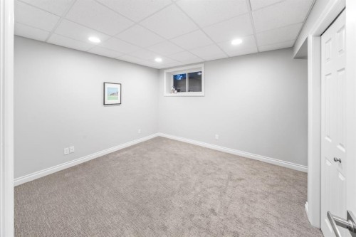 255 Gleneagles View, Cochrane, AB - Indoor