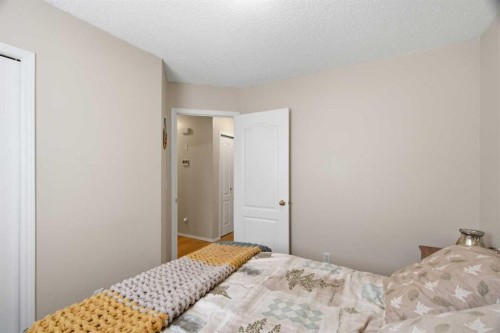 109 Canoe Square Sw, Airdrie, AB 