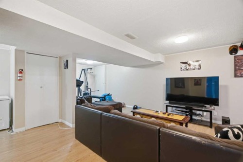 109 Canoe Square Sw, Airdrie, AB 