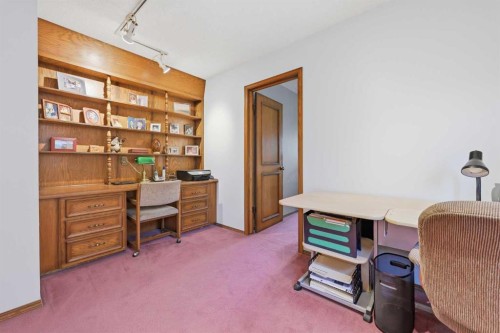 149 Edgehill Drive Nw, Calgary, AB - Indoor Photo Showing Office