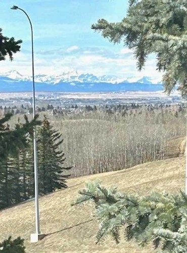 149 Edgehill Drive Nw, Calgary, AB - Outdoor With View
