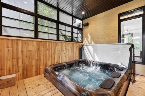 652 Quarry Way Se, Calgary, AB -  Photo Showing Other Room