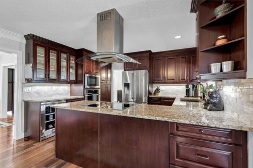 10907 Willowfern Drive Se, Calgary, AB - Indoor Photo Showing Kitchen With Upgraded Kitchen