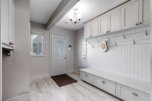10907 Willowfern Drive Se, Calgary, AB - Indoor Photo Showing Other Room