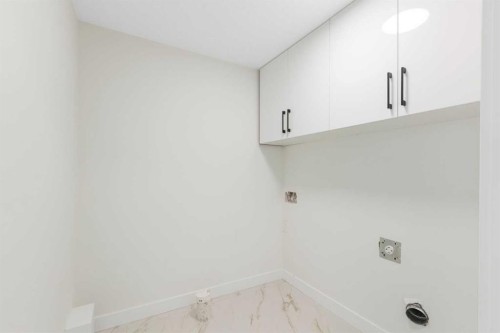 23 St. Andrews Close, Lyalta, AB - Indoor Photo Showing Other Room