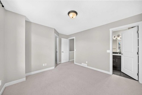 57 Aspen Hills Common Sw, Calgary, AB - Indoor Photo Showing Other Room