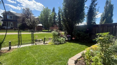 31 Ravenslea Crescent Se, Airdrie, AB - Outdoor