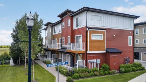 43-111 Rainbow Falls Gate  Chestermere, AB T1X 0Z5