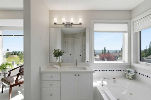 271 Sienna Park View Sw, Calgary, AB - Indoor Photo Showing Bathroom