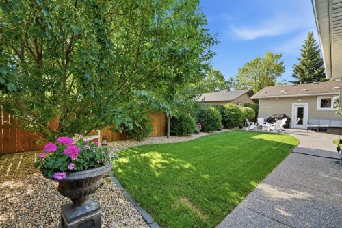 352 86 Avenue Se, Calgary, AB - Outdoor