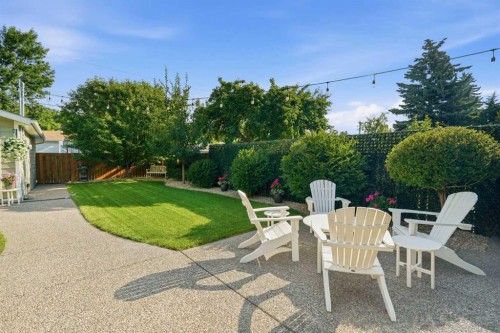352 86 Avenue Se, Calgary, AB - Outdoor