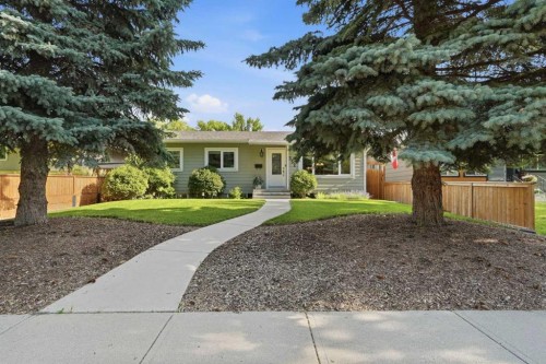 352 86 Avenue Se, Calgary, AB - Outdoor