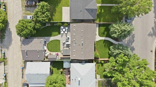 352 86 Avenue Se, Calgary, AB - Outdoor With View