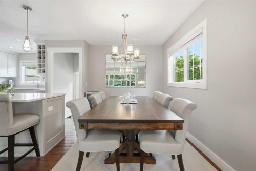 352 86 Avenue Se, Calgary, AB - Indoor Photo Showing Dining Room