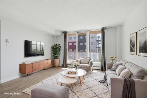 404-429 14 Street Nw, Calgary, AB - Indoor Photo Showing Living Room