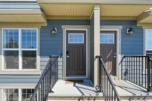 412 Cranbrook Square Se, Calgary, AB - Outdoor With Exterior