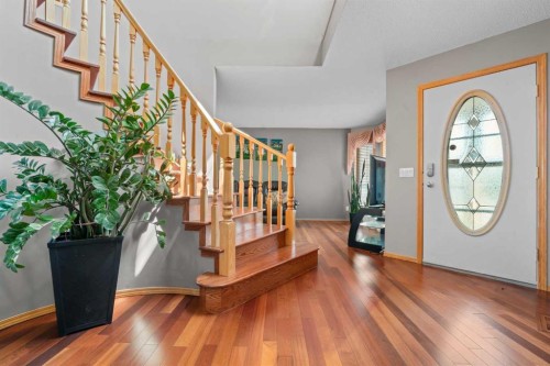 47 Coral Springs Close, Calgary, AB - Indoor Photo Showing Other Room