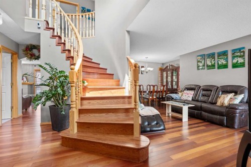 47 Coral Springs Close, Calgary, AB - Indoor Photo Showing Other Room