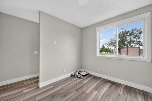 72-3029 Rundleson Road Ne, Calgary, AB - Indoor Photo Showing Other Room