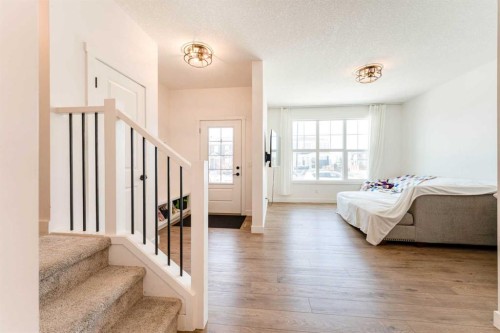 76 Lucas Boulevard Nw, Calgary, AB - Indoor