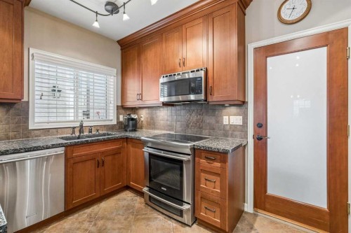 604-1997 Sirocco Drive Sw, Calgary, AB - Indoor Photo Showing Kitchen