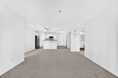 209-260 Shawville Way Se, Calgary, AB - Indoor Photo Showing Other Room