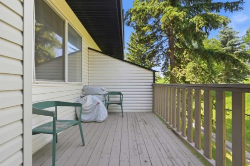 124 Everridge Gardens Sw, Calgary, AB - Outdoor With Deck Patio Veranda With Exterior