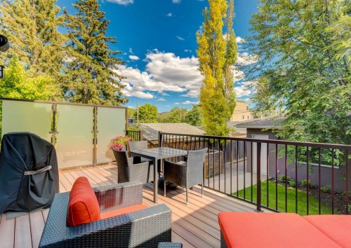 2039 45 Avenue Sw, Calgary, AB 