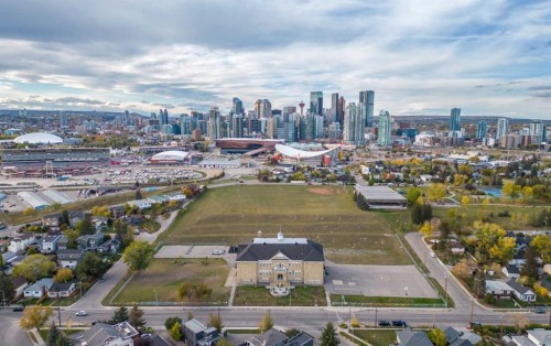 2107 9 Street Se, Calgary, AB - Outdoor With View