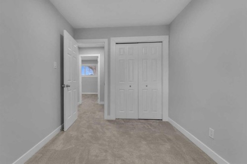 14-8112 36 Avenue Nw, Calgary, AB - Indoor