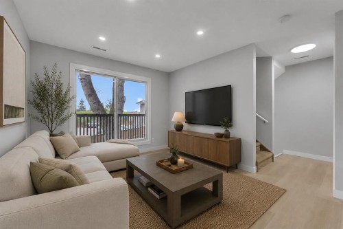 14-8112 36 Avenue Nw, Calgary, AB - Indoor Photo Showing Living Room
