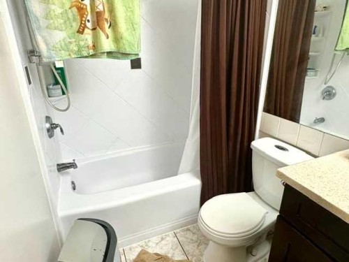 6934 Laguna Way Ne, Calgary, AB 