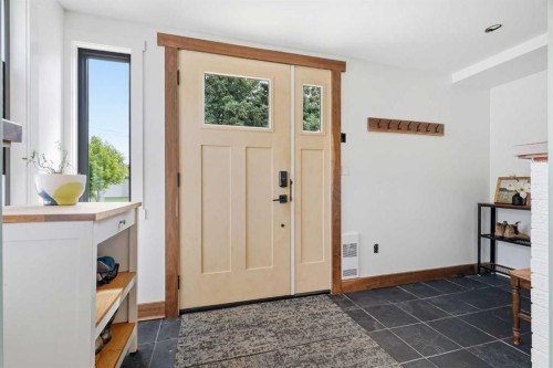 302 Frontenac Avenue Nw, Diamond Valley, AB - Indoor Photo Showing Other Room