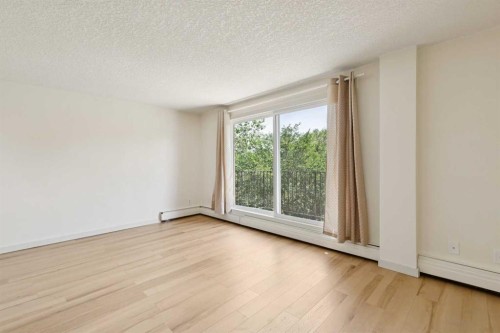 405-340 4 Avenue Ne, Calgary, AB - Indoor Photo Showing Other Room