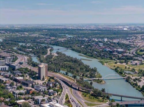 405-340 4 Avenue Ne, Calgary, AB - Outdoor With View