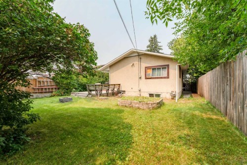 6823 4 Avenue Se, Calgary, AB - Outdoor