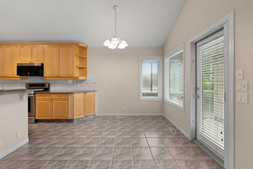 109 Cranwell Place Se, Calgary, AB - Indoor Photo Showing Kitchen