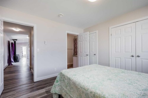 7 Trochu Avenue, Trochu, AB - Indoor Photo Showing Bedroom