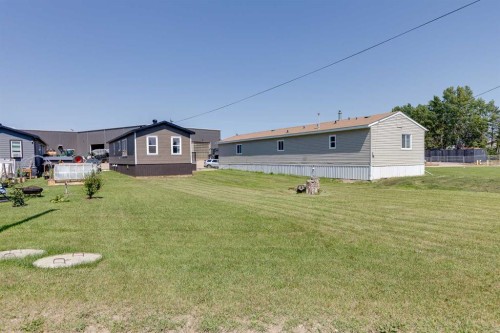7 Trochu Avenue, Trochu, AB - Outdoor With Exterior